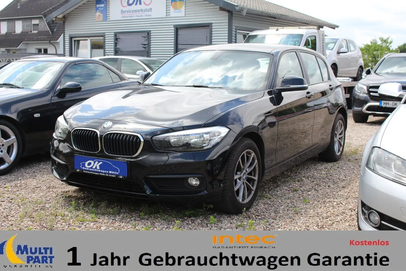 BMW 118 i Advantage Schwarz - 1