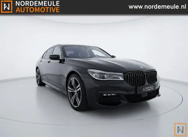 BMW 740 740D X Drive High Executive, Pano, Leder, AUT