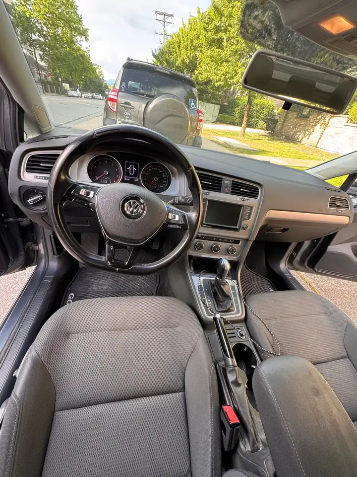 Volkswagen Golf снимка Volkswagen Golf
