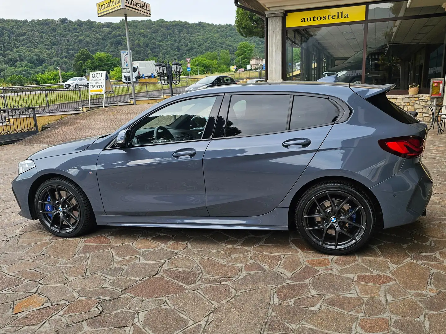 BMW 118 118d Msport auto Grau - 2