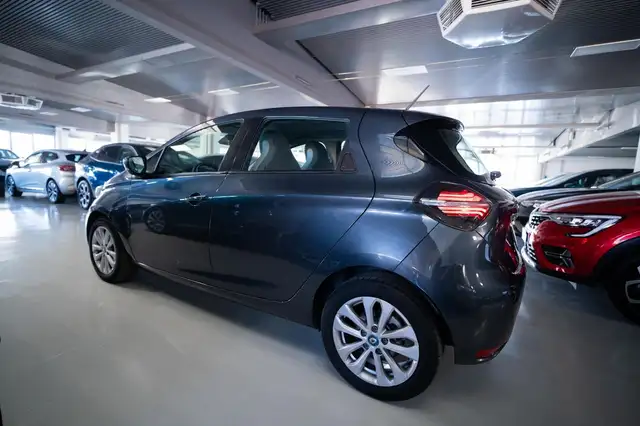 Renault Zoe view 2