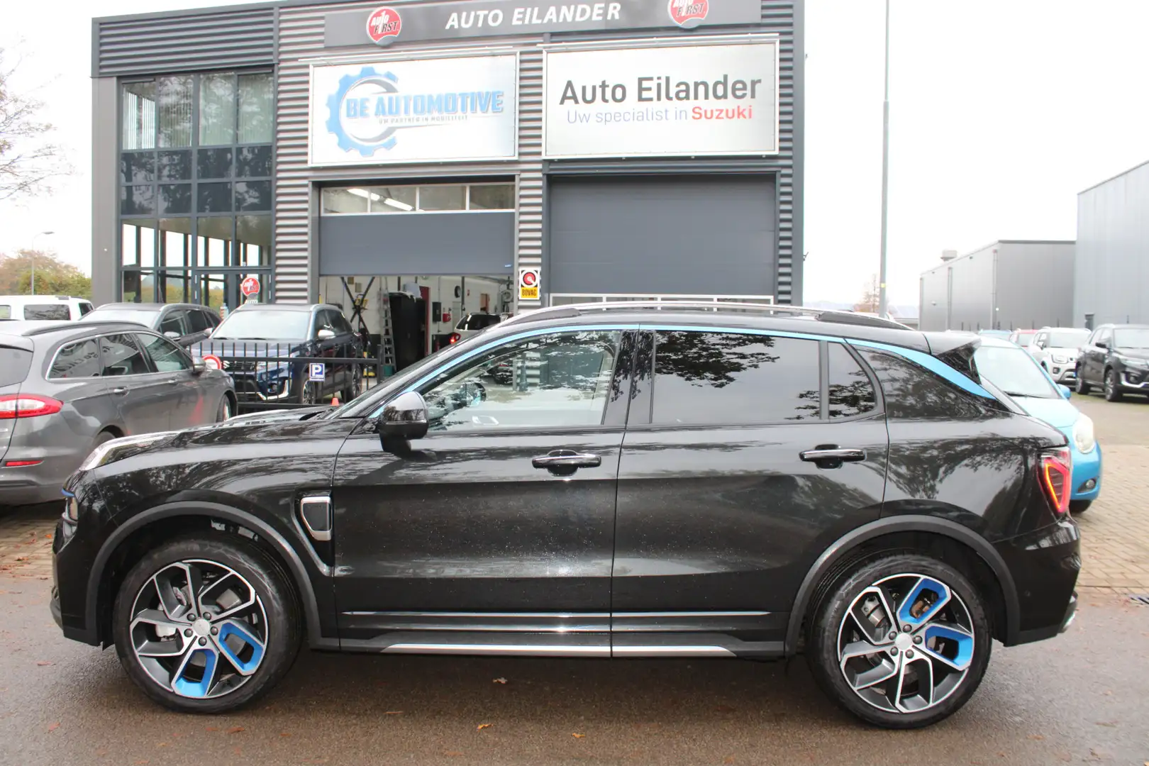 Lynk & Co 01 1.5 Schwarz - 2