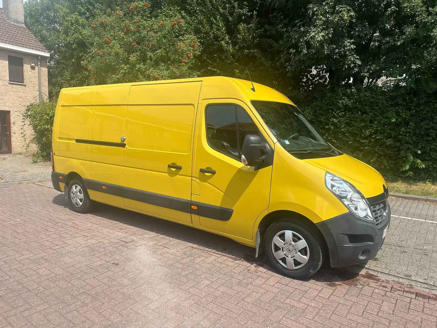 Renault Master 2.3 dCi 35 L3H2 3.5T 145 Jaune - 1