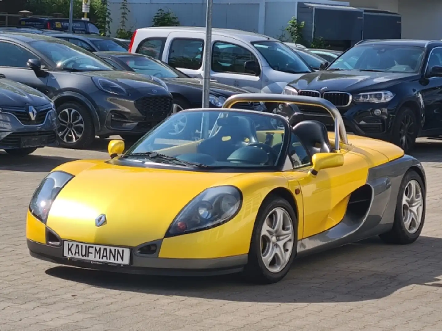 Renault Spider mit Frontscheibe Gelb - 1