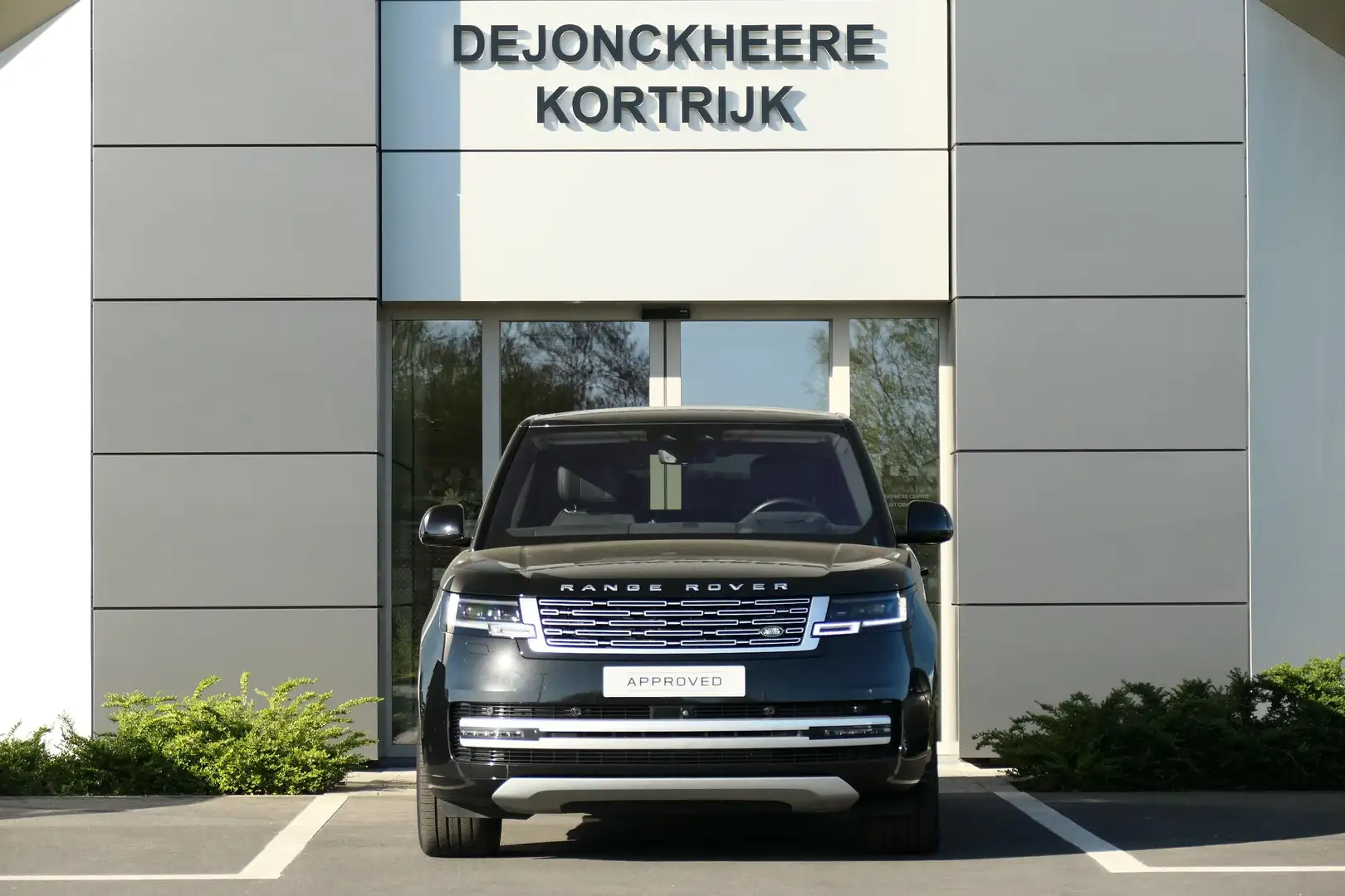 Land Rover Range Rover - SWB P510e First Edition AWD Schwarz - 2