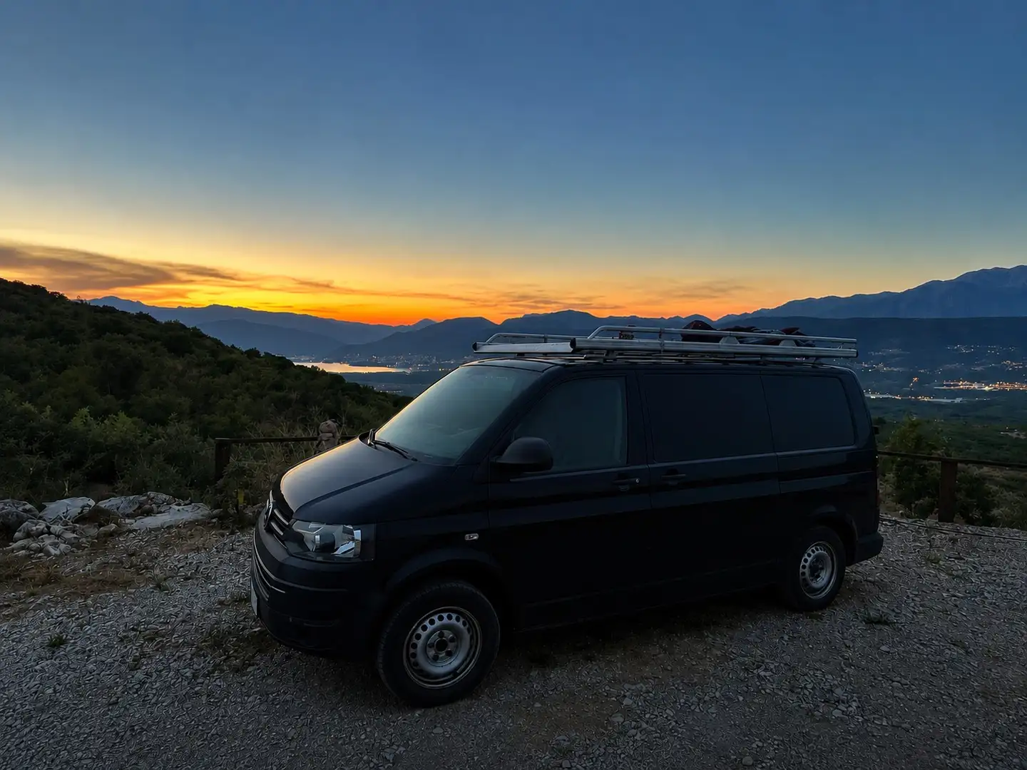 Volkswagen T5 Transporter Kastenwagen LR 2,0 Entry TDI D-PF Entry Schwarz - 1