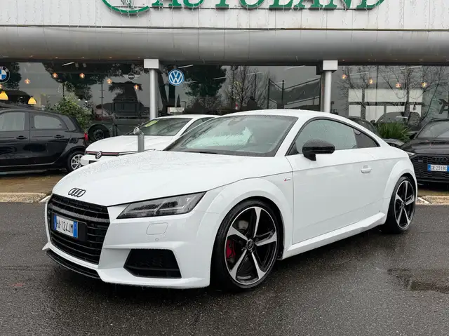 Audi TT Coupe 2.0 tfsi S line s-tronic