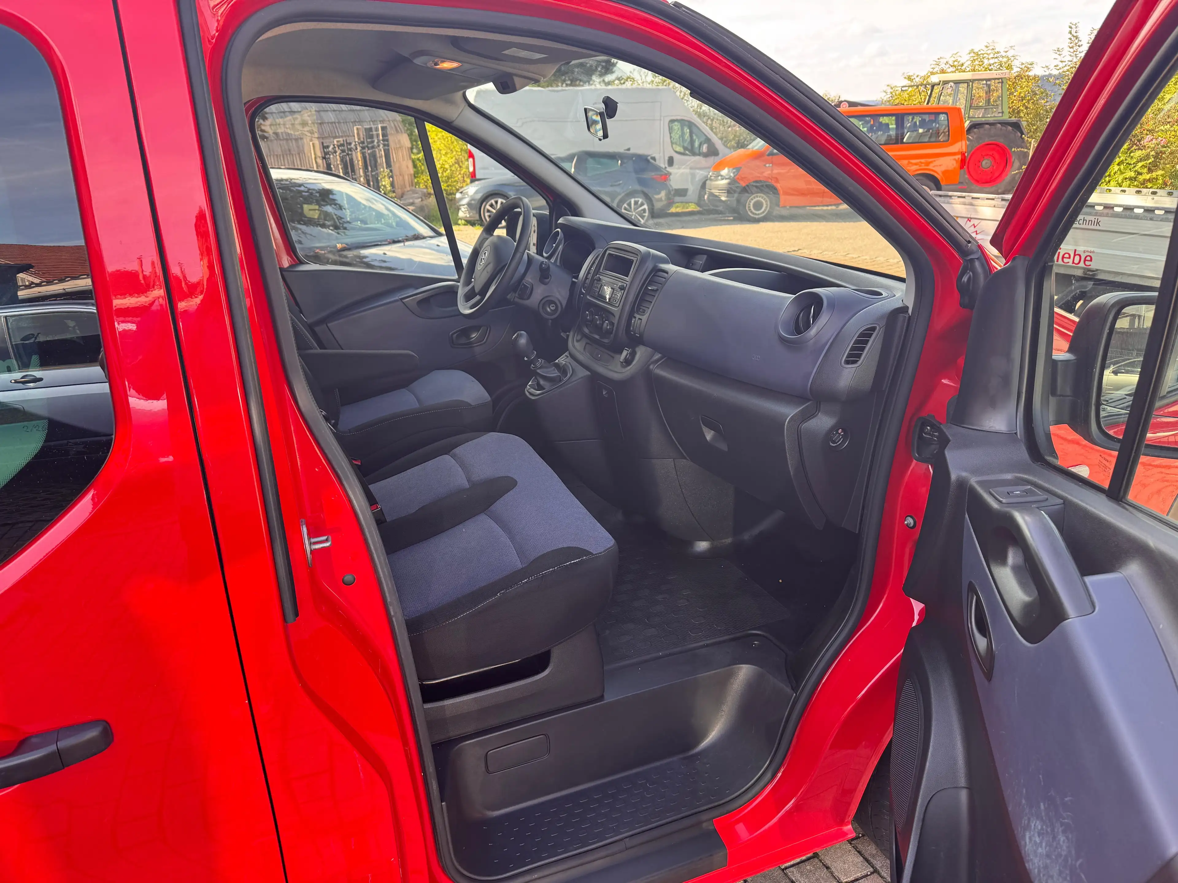 Opel Vivaro Kasten L2H1 *orig Kilometer* AHK — photo 12