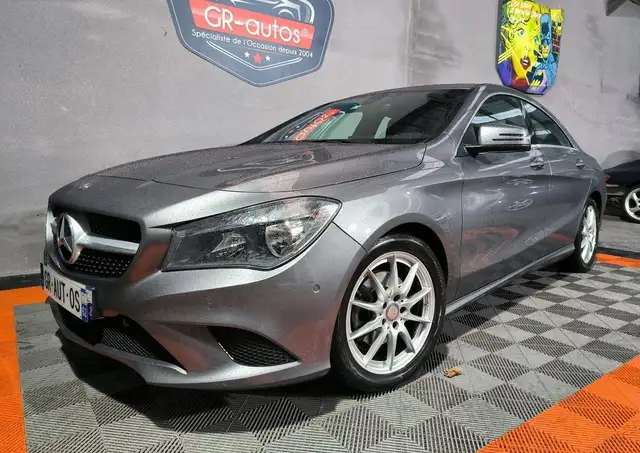 Mercedes-Benz Classe T Classe Mercedes 180 1ere main 122cv 1-2 cuir GPS Caméra Suivi Complet Révisée et garantie 12 mois