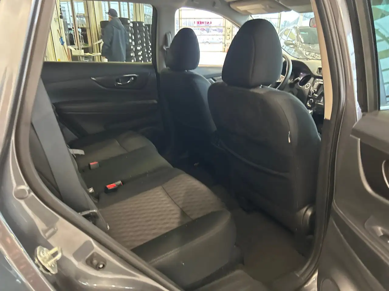 Nissan Rogue снимка Nissan Rogue
