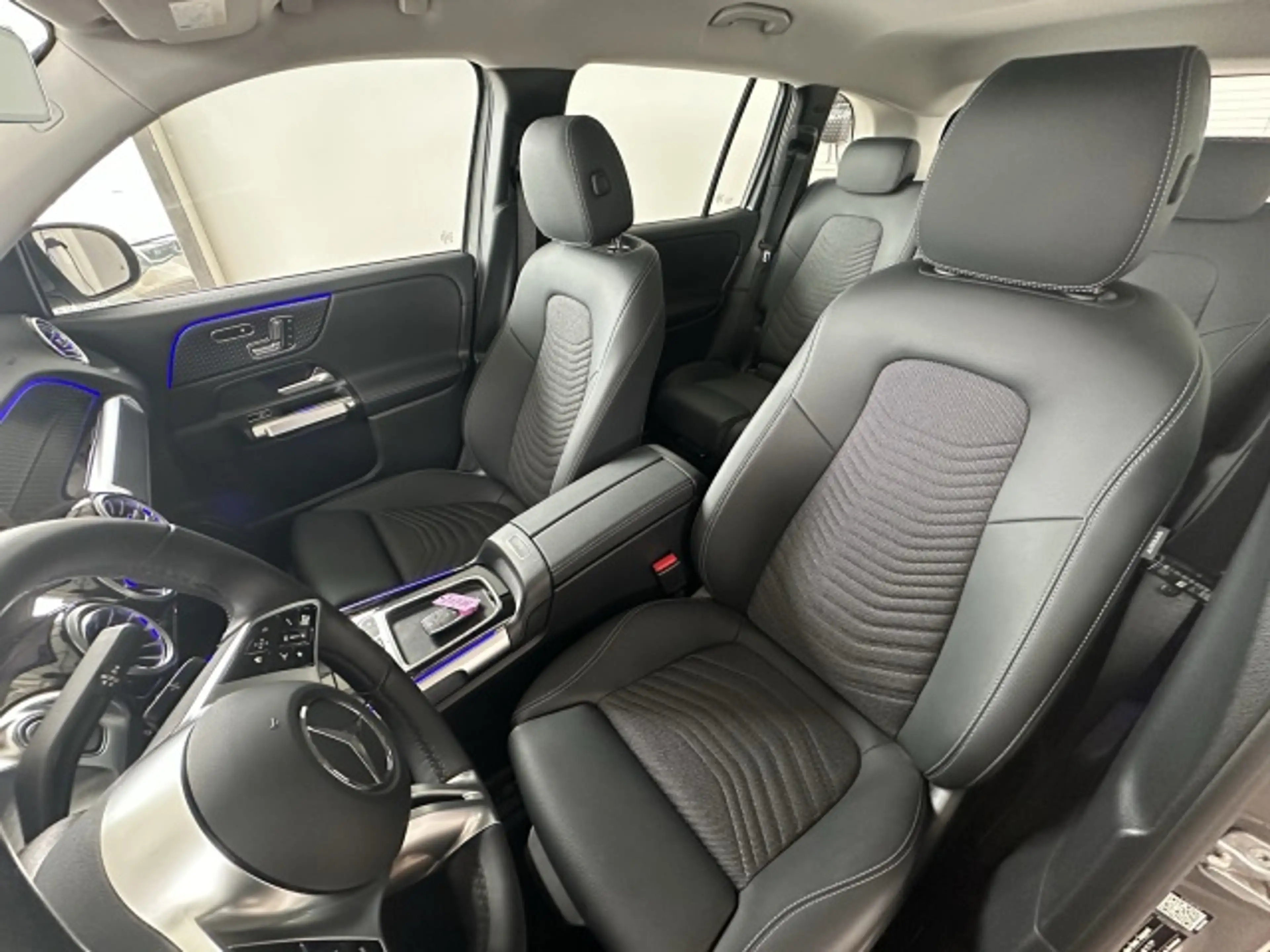 Mercedes-Benz EQB 300 EQB 300 4M Progressive MEMORY+KAMERA+LENKRADHZG. — photo 13