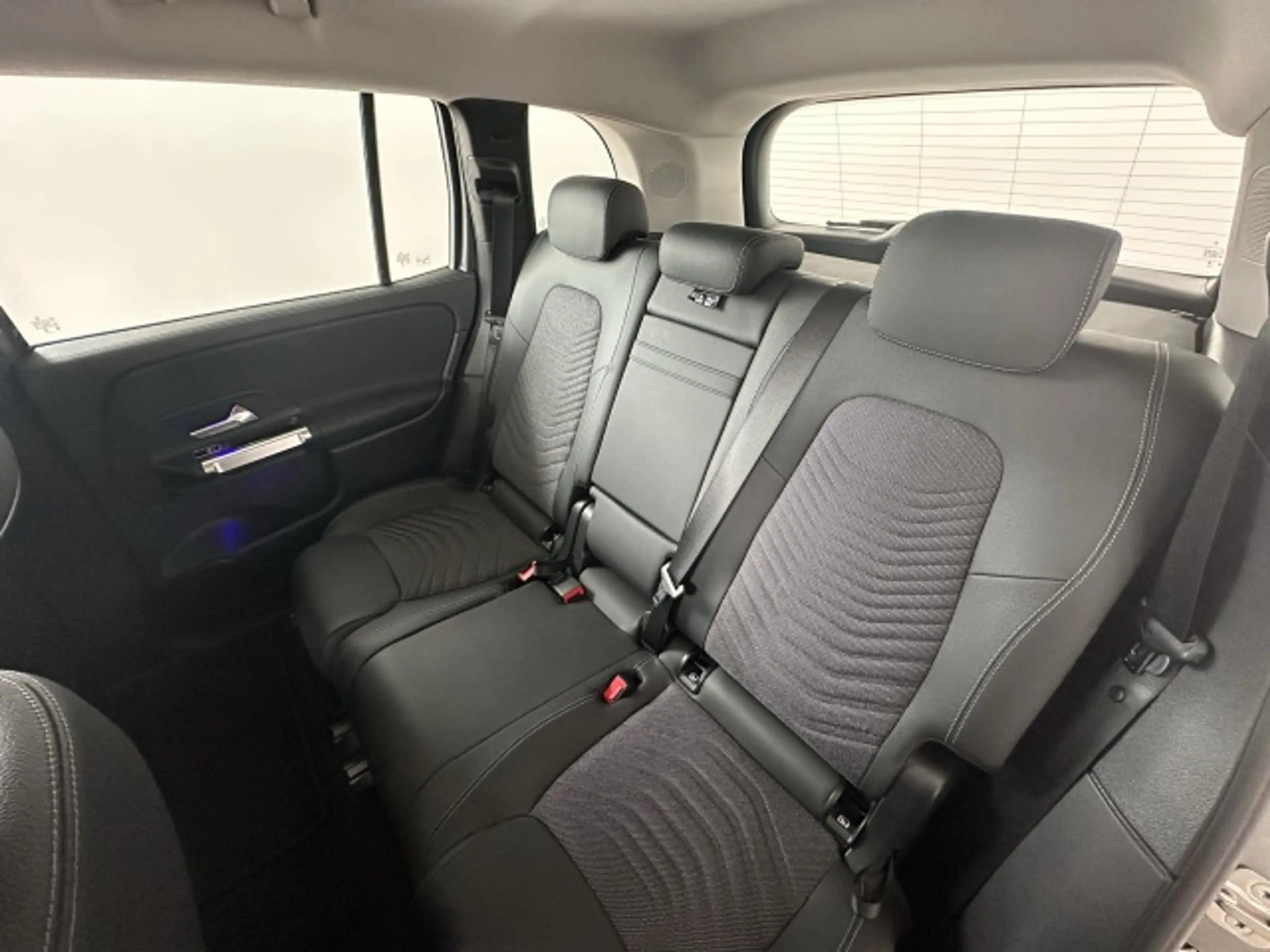 Mercedes-Benz EQB 300 EQB 300 4M Progressive MEMORY+KAMERA+LENKRADHZG. — photo 14