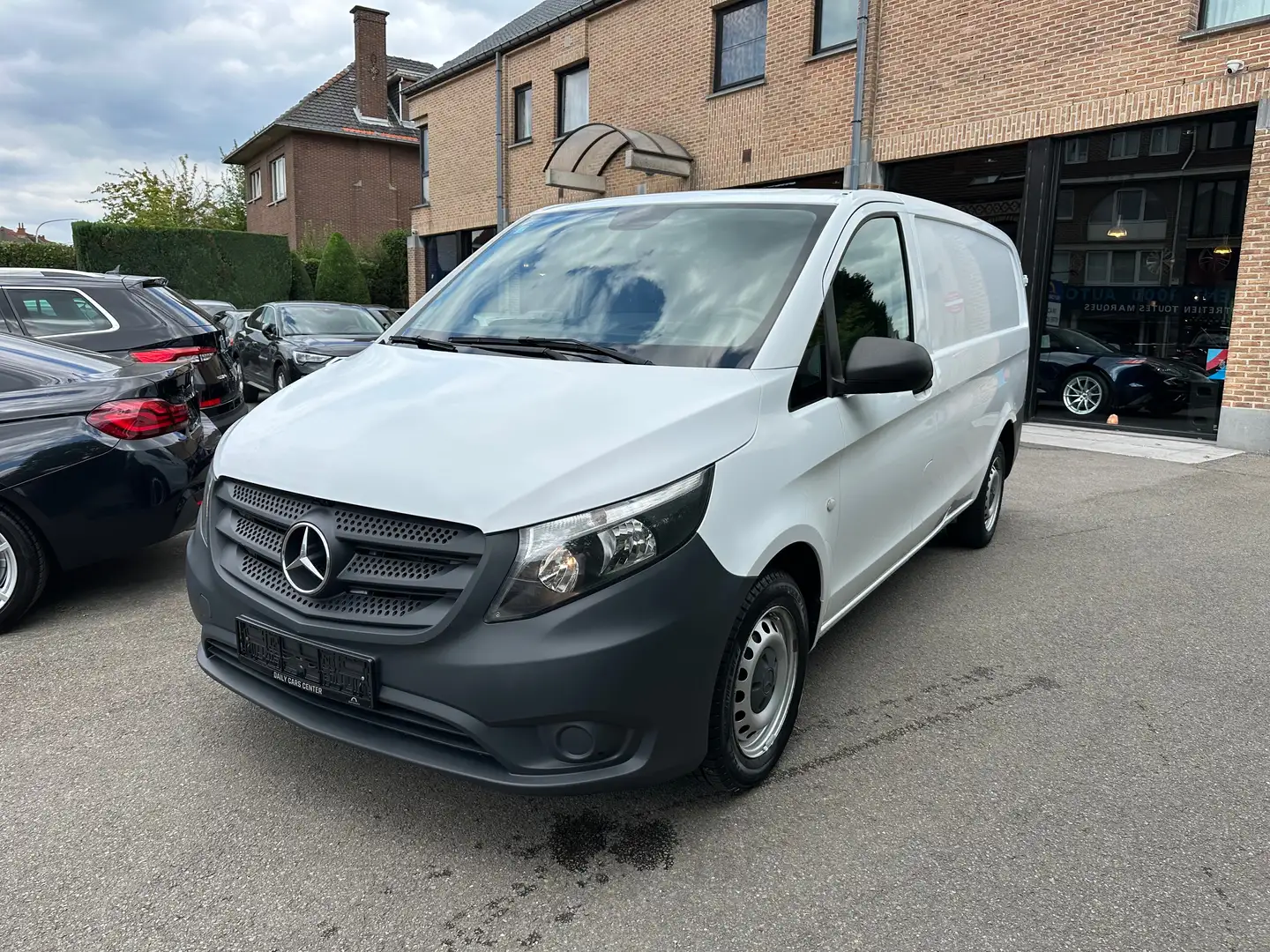 Mercedes-Benz Vito 111 CDi L2 I 3 places I Airco I Euro 6b Blanc - 1