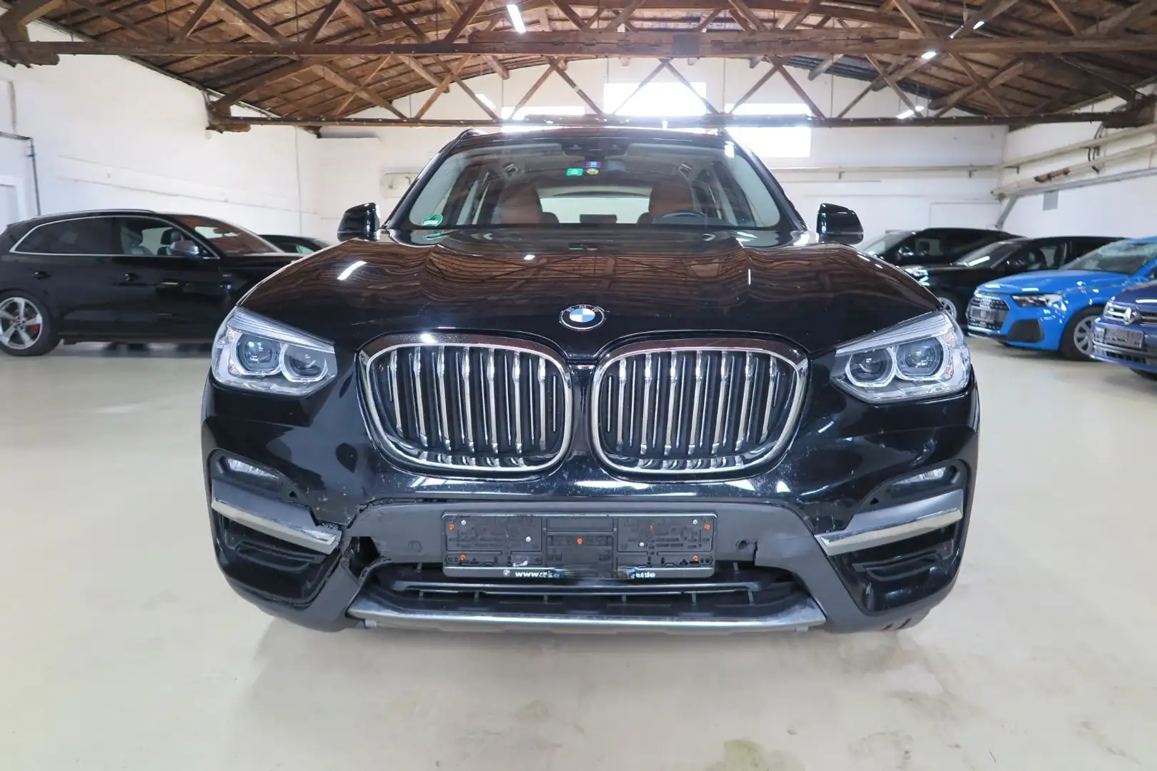 BMW X3 xDrive 30 e Luxury Line Aut, LED, Navi Leder Schwarz - 2