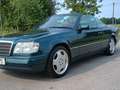 Mercedes-Benz E 220 E-Klasse Final Edition Grün - thumbnail 4
