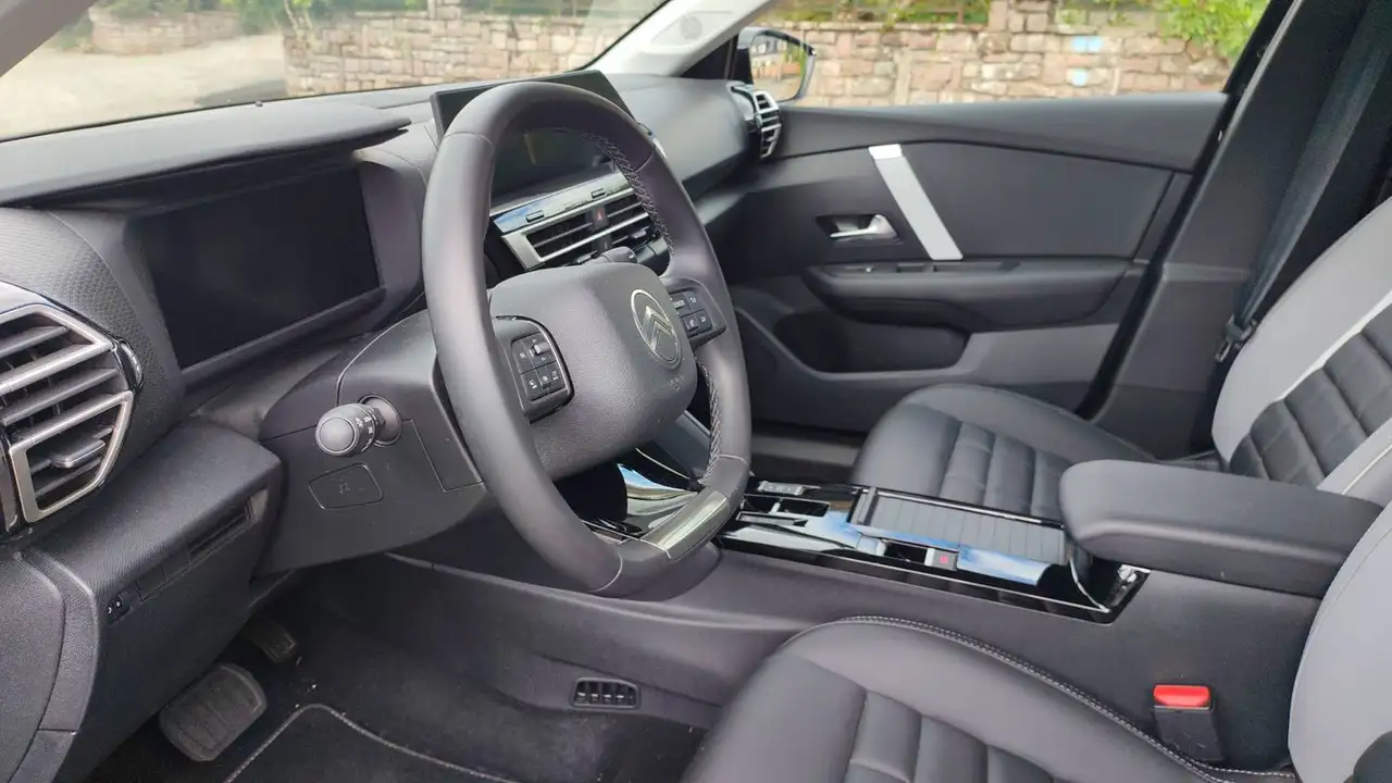 Citroen C4 Berline — photo 8