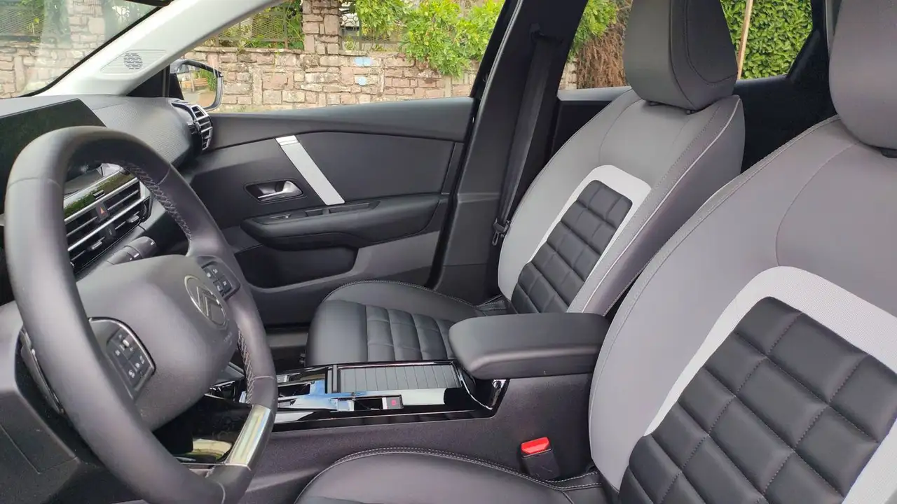 Citroen C4 Berline — photo 25