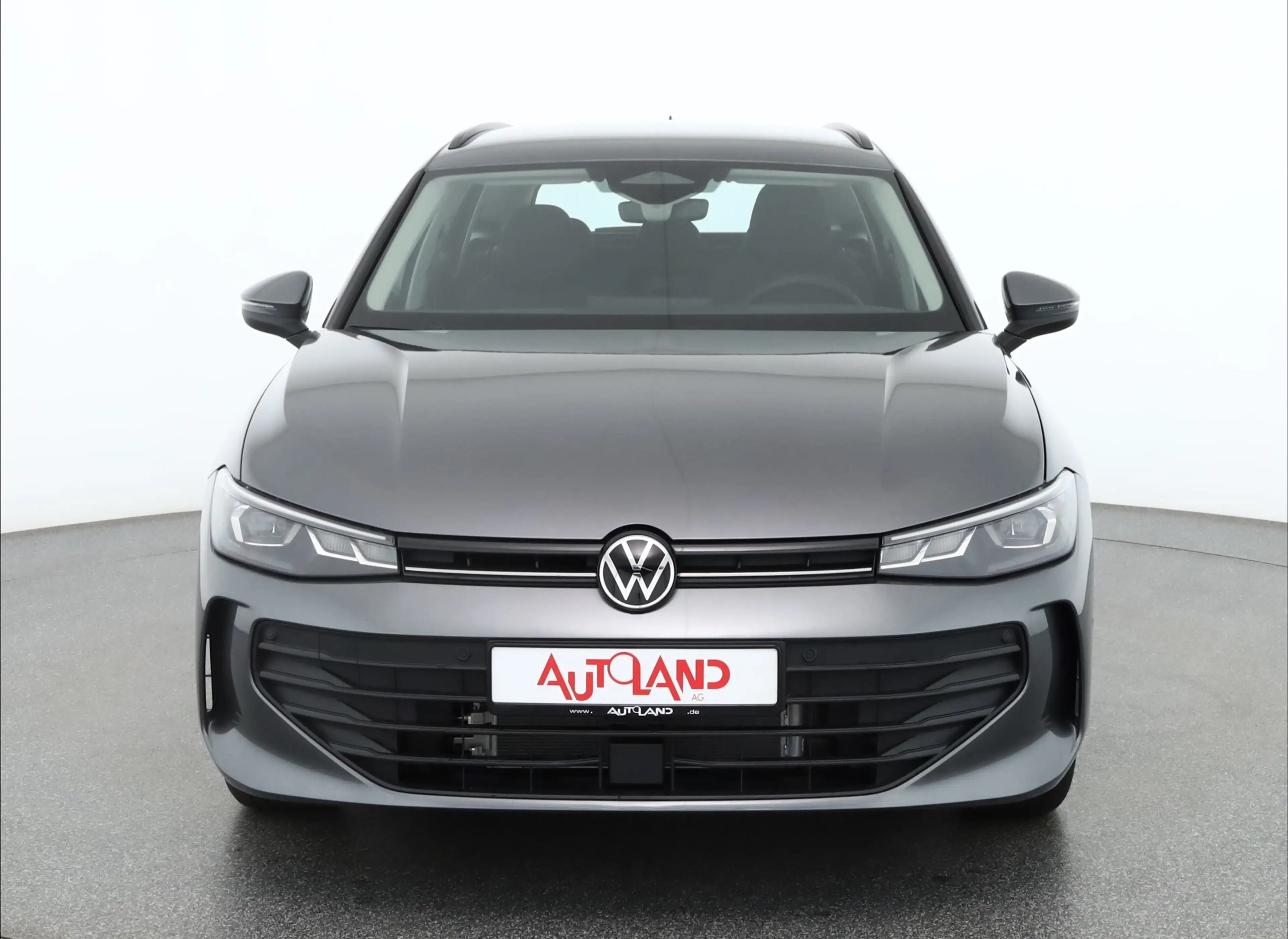 Volkswagen Passat Variant 1.5 eTSI DSG LED ACC AHK — photo 8