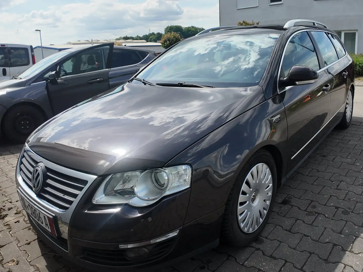 Volkswagen Passat Variant Passat Variant Diesel 2.0 TDI DPF DSG Trendline Braun - 1