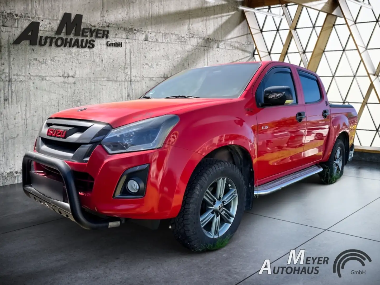 Isuzu D-Max 1.9D Double Cab 4x4 Custom A T Fury Rojo - 2