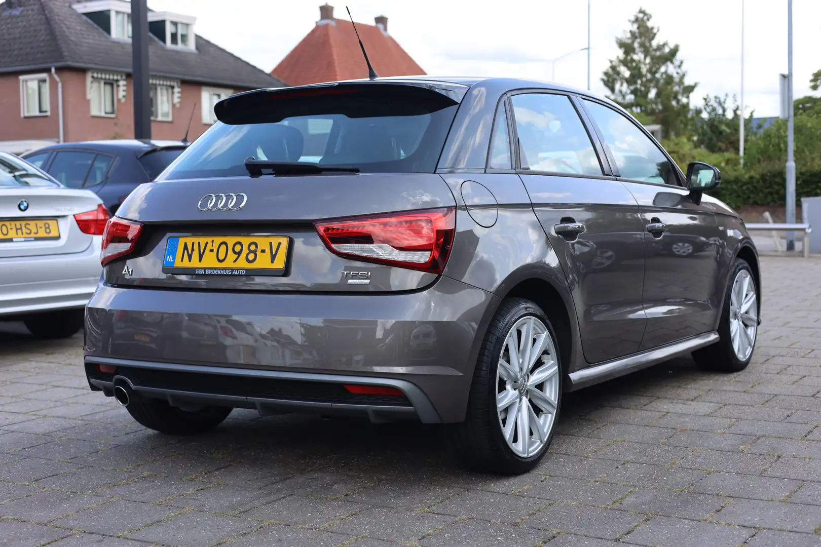 Audi A1 Sportback 1.0 TFSI ADRENALIN | S-LINE | AIRCO | CR Bruin - 2