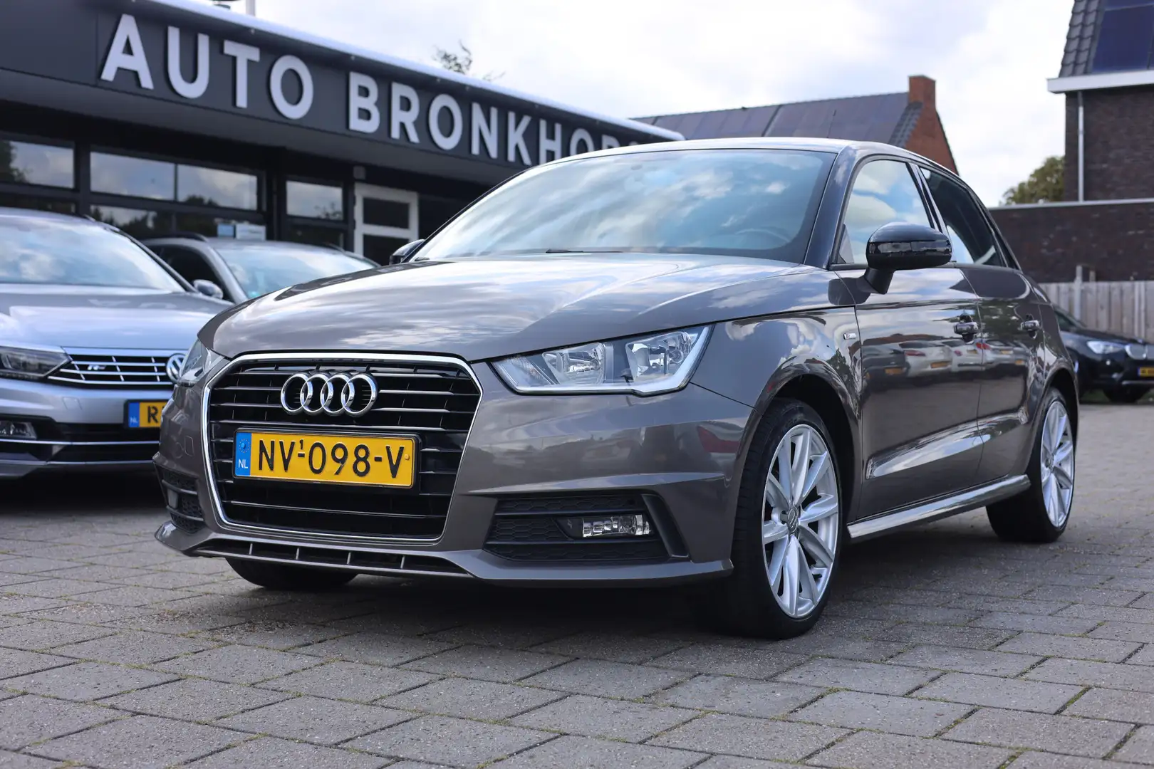 Audi A1 Sportback 1.0 TFSI ADRENALIN | S-LINE | AIRCO | CR Bruin - 1
