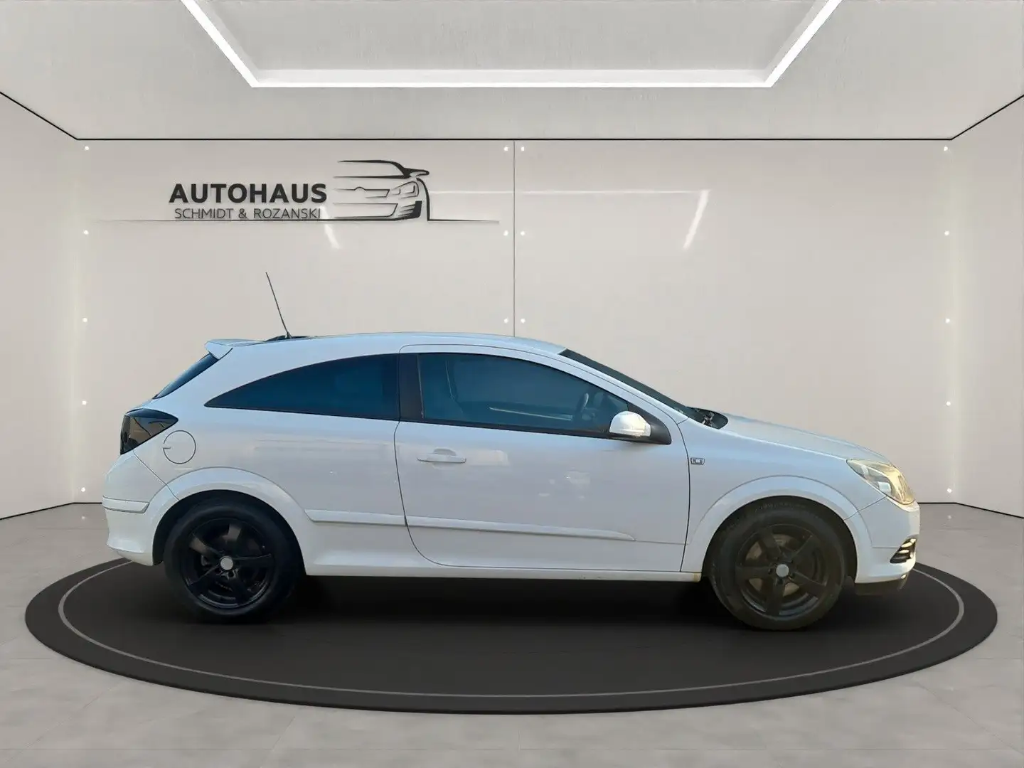 Opel Astra H GTC Innovation"110 Jahre"2.0 Turbo OPC Weiß - 2