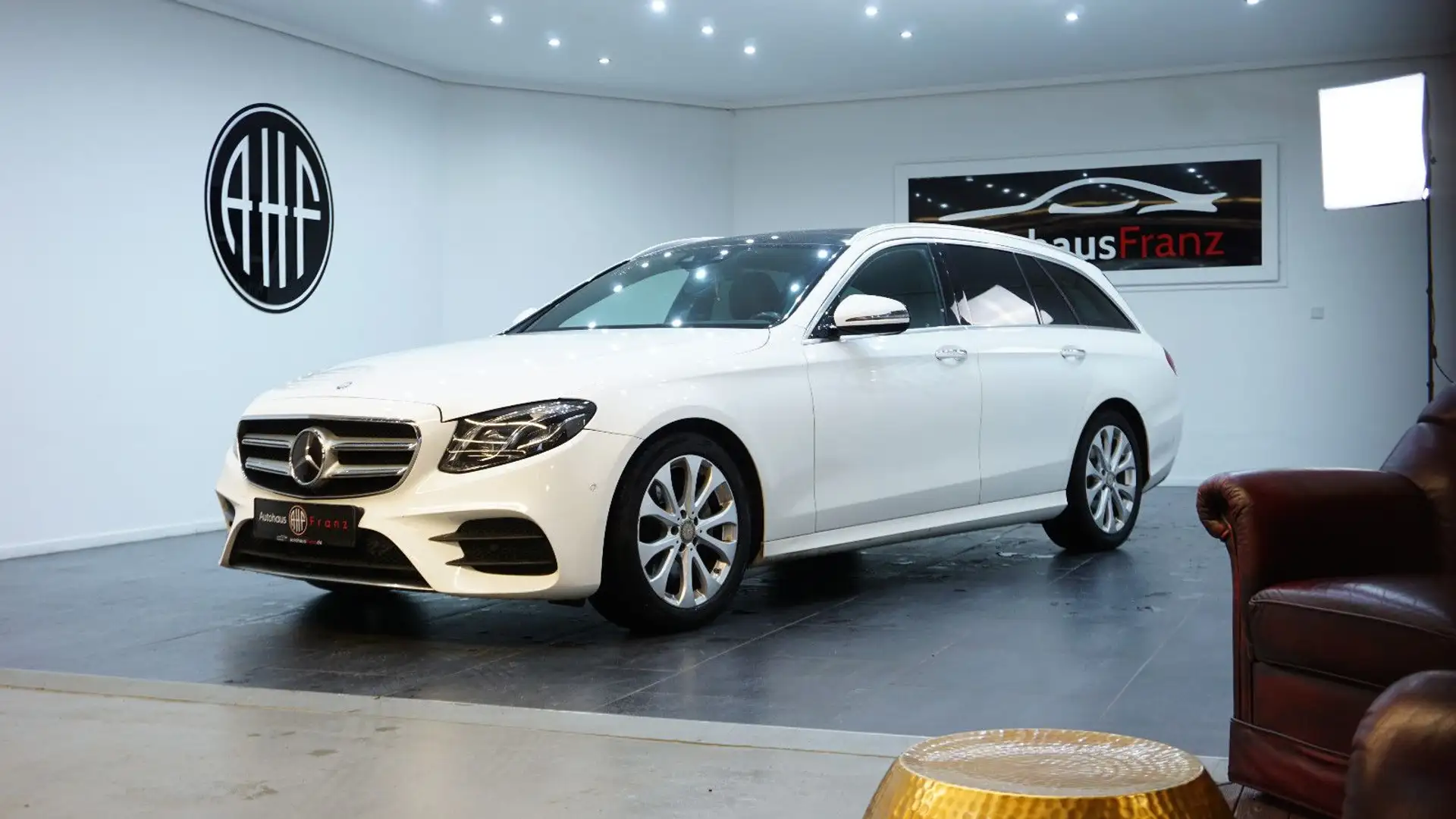 Mercedes-Benz E 220 d*PANO*SchiebeD*AMG Line*Head-up* Blanco - 1