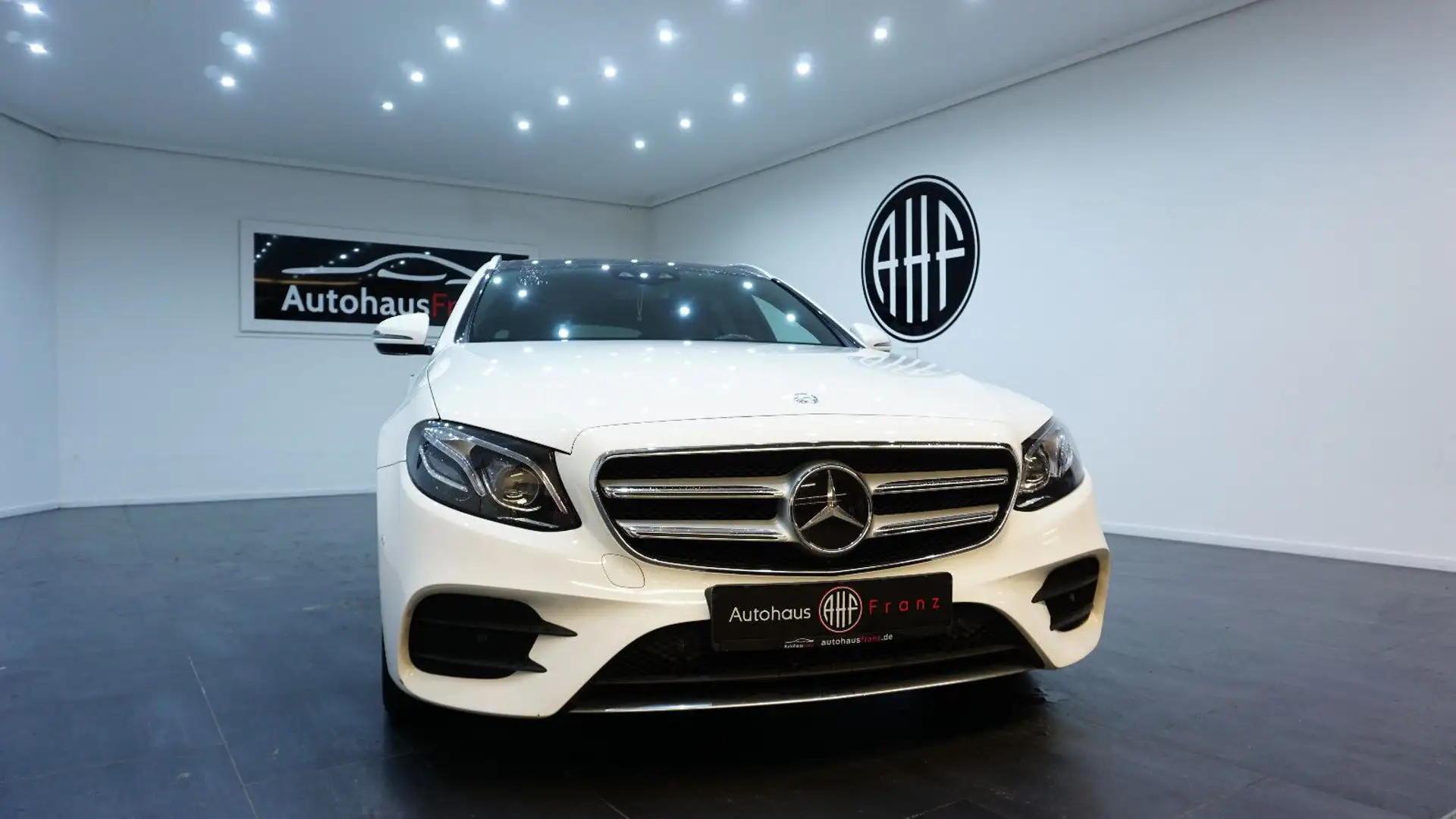 Mercedes-Benz E 220 d*PANO*SchiebeD*AMG Line*Head-up* Blanco - 2