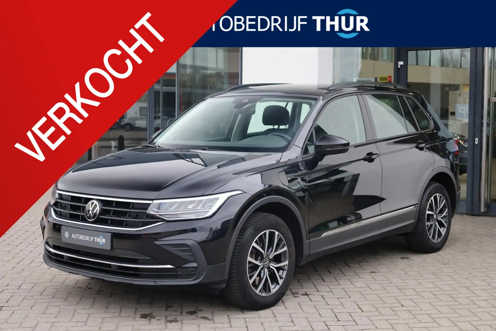 Volkswagen Tiguan 1.4 TSI eHybrid Life wegklapbare trekhaak elektris Zwart - 1