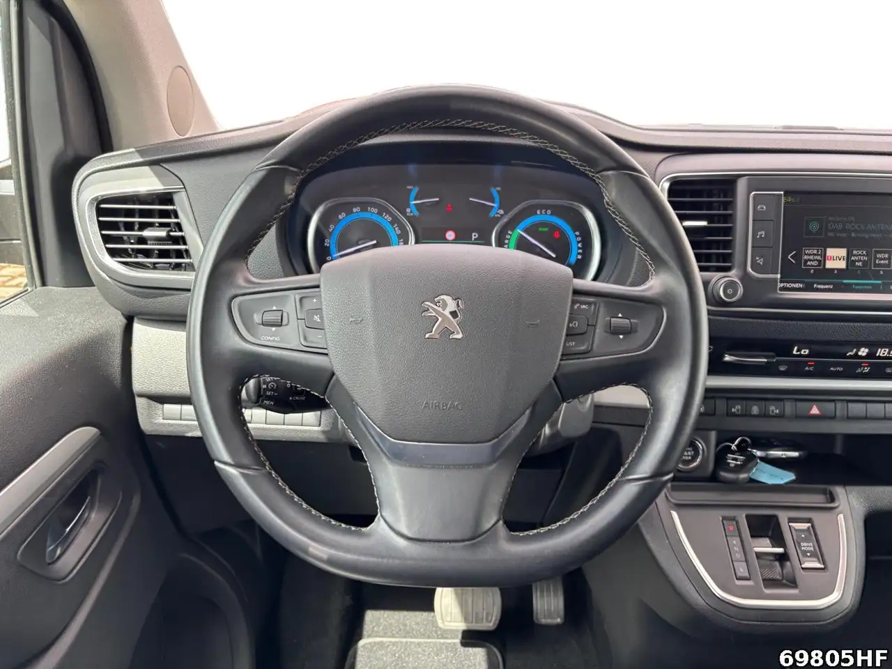 Peugeot Traveller Elektromotor L2 Business VIP(75kWh Bat.), миниатюра 9