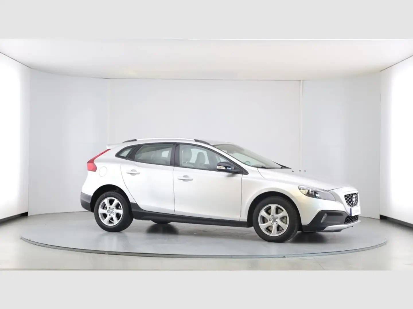 Volvo V40 Cross Country D3 Kinetic Aut. 150 Silber - 1