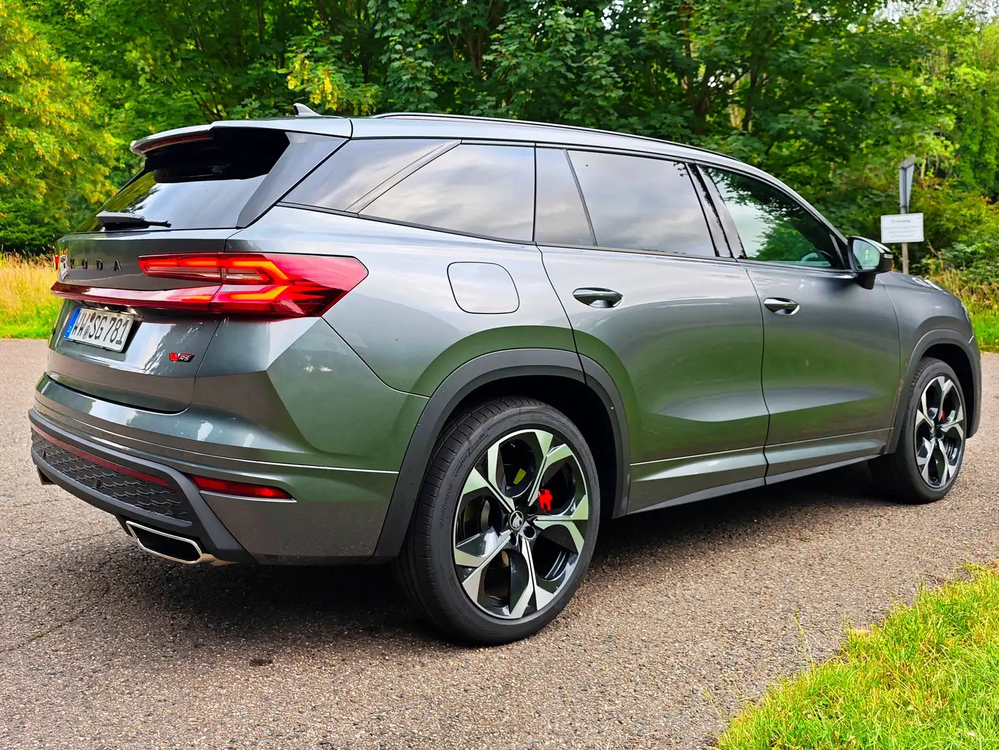 Skoda Kodiaq Kodiaq 2.0 TSI 4x4 DSG RS Grau - 1