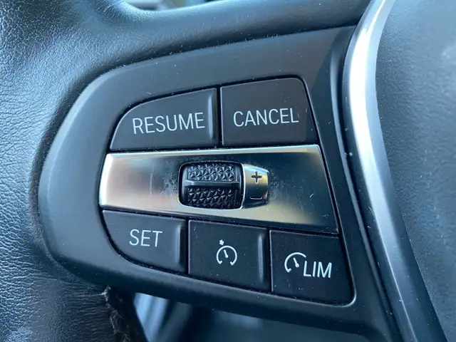 BMW 3 Series view 13
