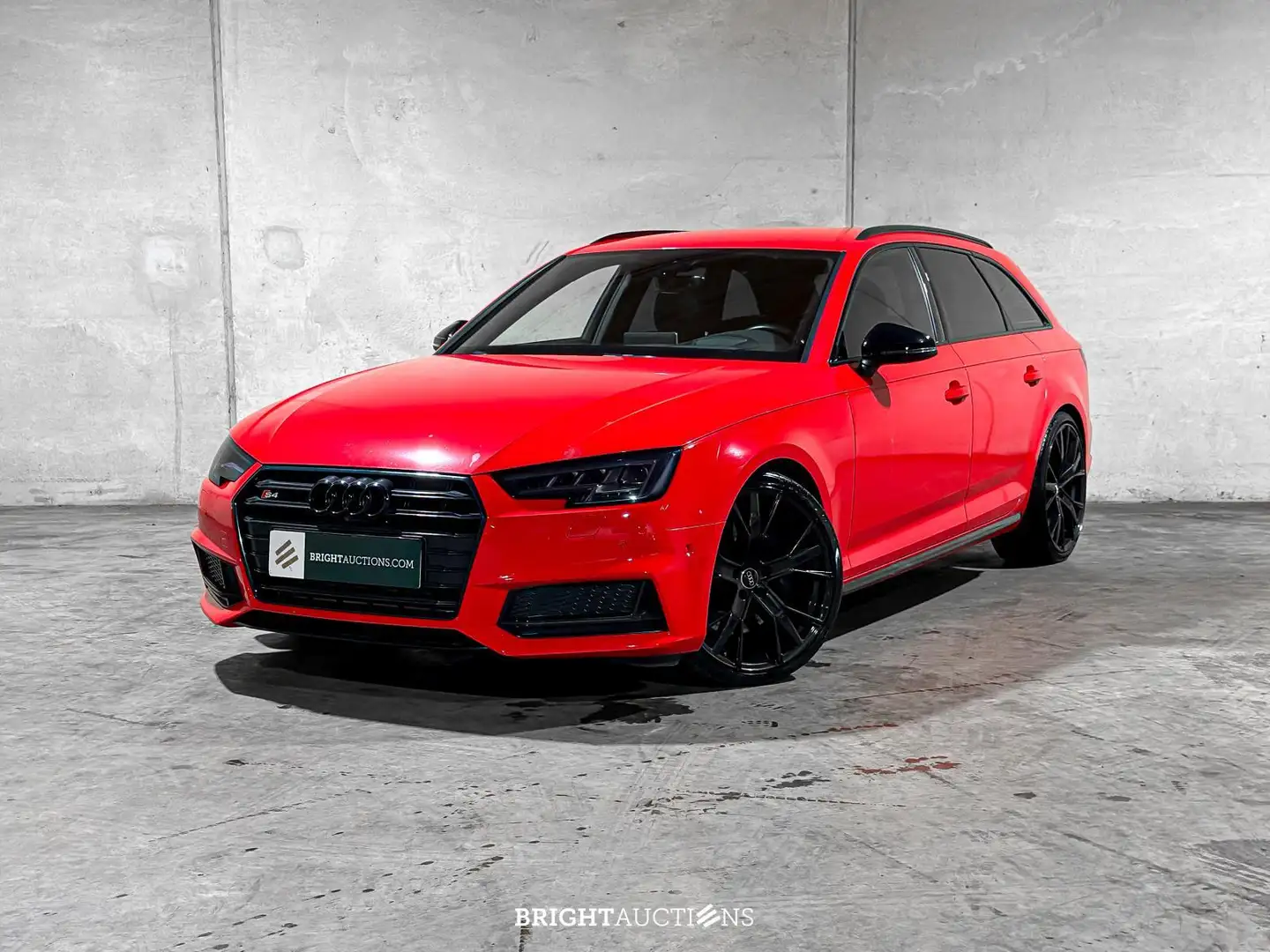 Audi S4 Avant 3.0 TFSI Quattro Pro Line Plus S-Line Rood - 2