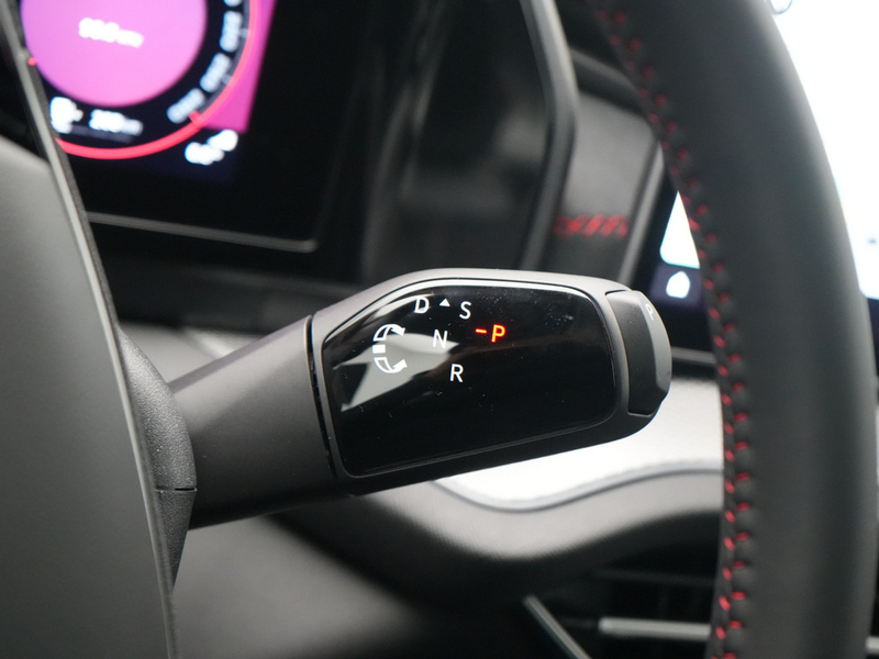 Skoda Kodiaq RS MATRIX AHK STANDHZ ACC KAM360° PANO — photo 14