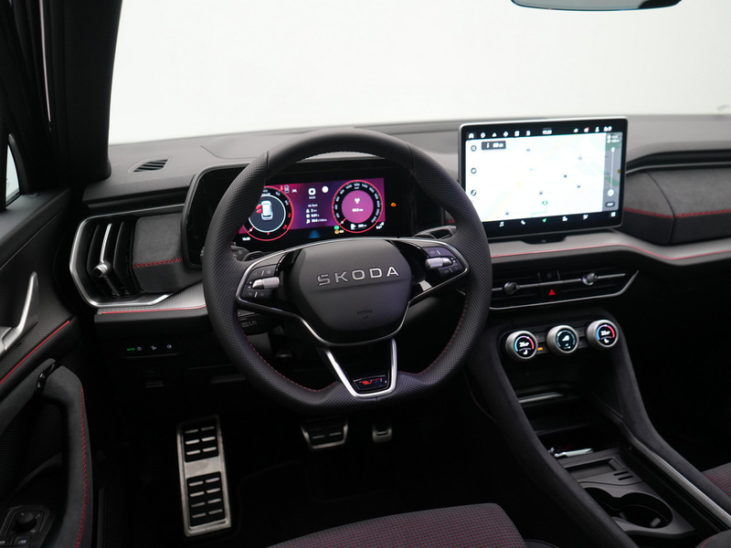 Skoda Kodiaq RS MATRIX AHK STANDHZ ACC KAM360° PANO — photo 10