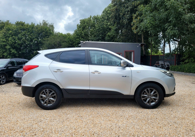 Hyundai iX35 blue*Android*R-Cam*Klima*SZH*LMF*AHK*TÜV* — photo 7