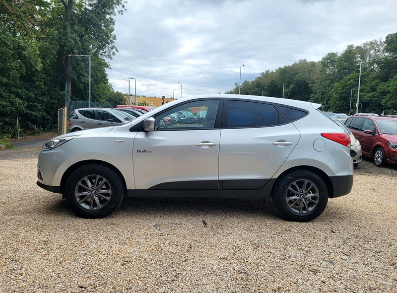 Hyundai iX35 blue*Android*R-Cam*Klima*SZH*LMF*AHK*TÜV* — photo 2