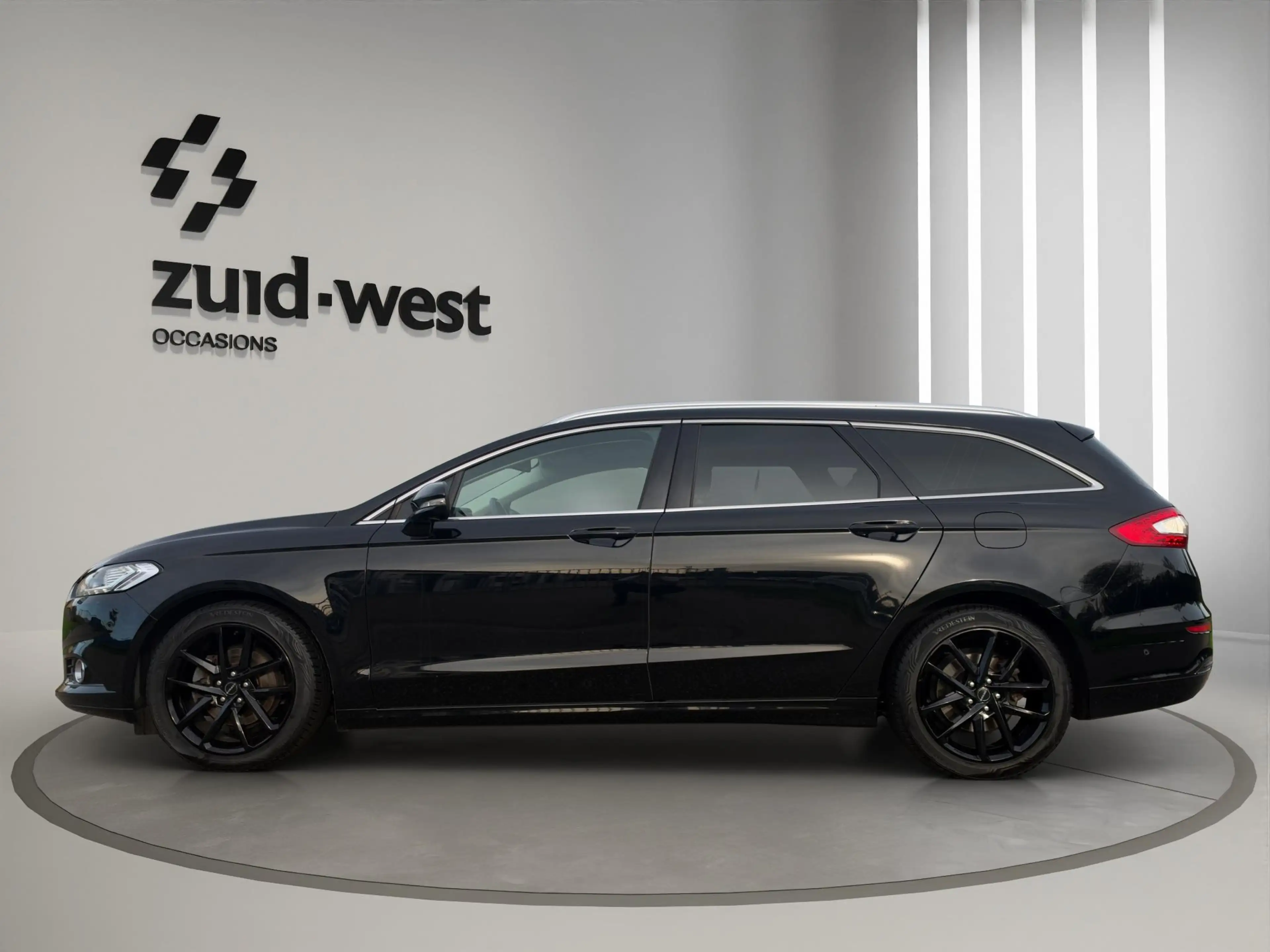 Ford Mondeo Wagon 1.5 Titanium Keyless PDC Clima — photo 4