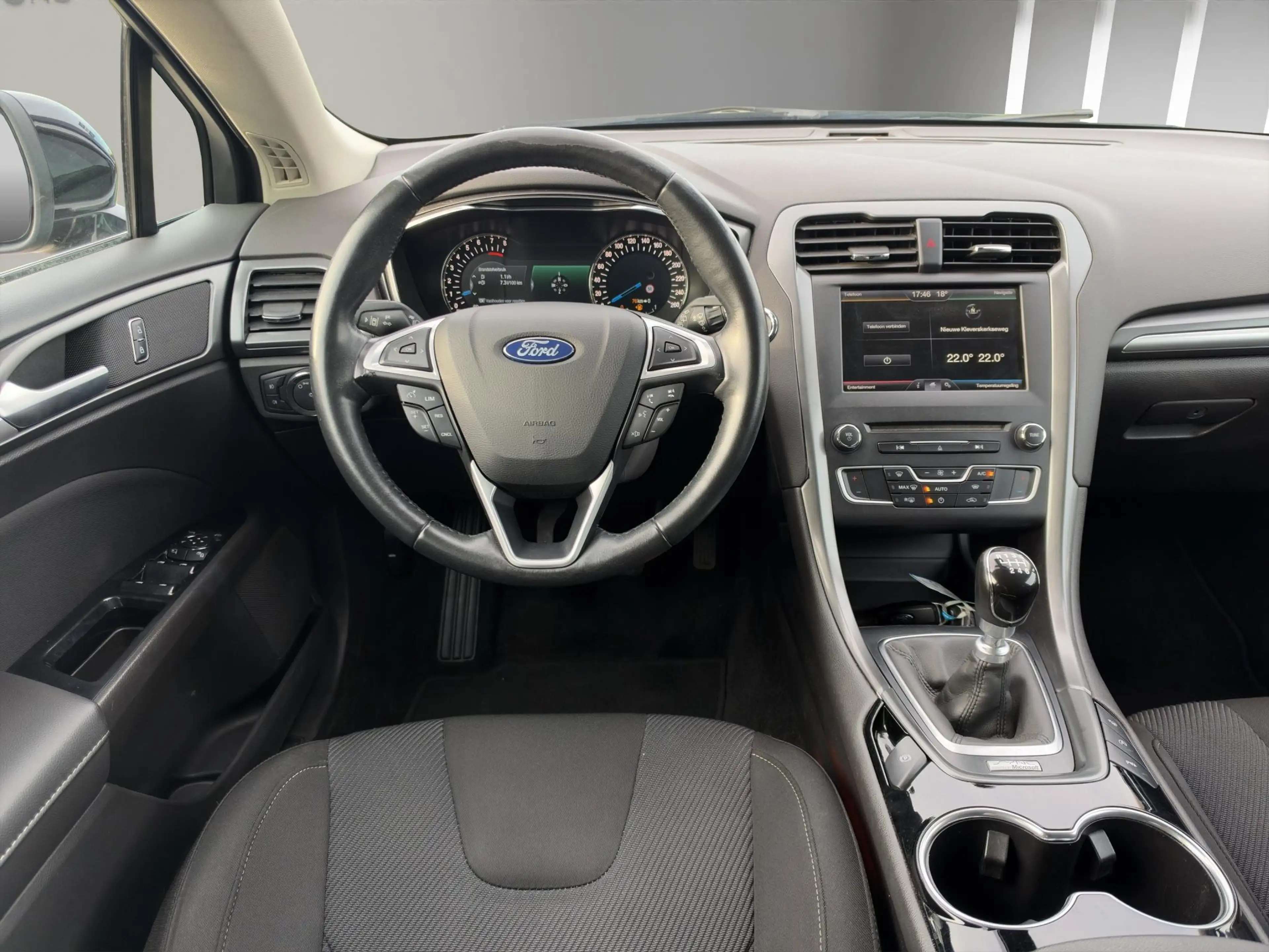 Ford Mondeo Wagon 1.5 Titanium Keyless PDC Clima — photo 13