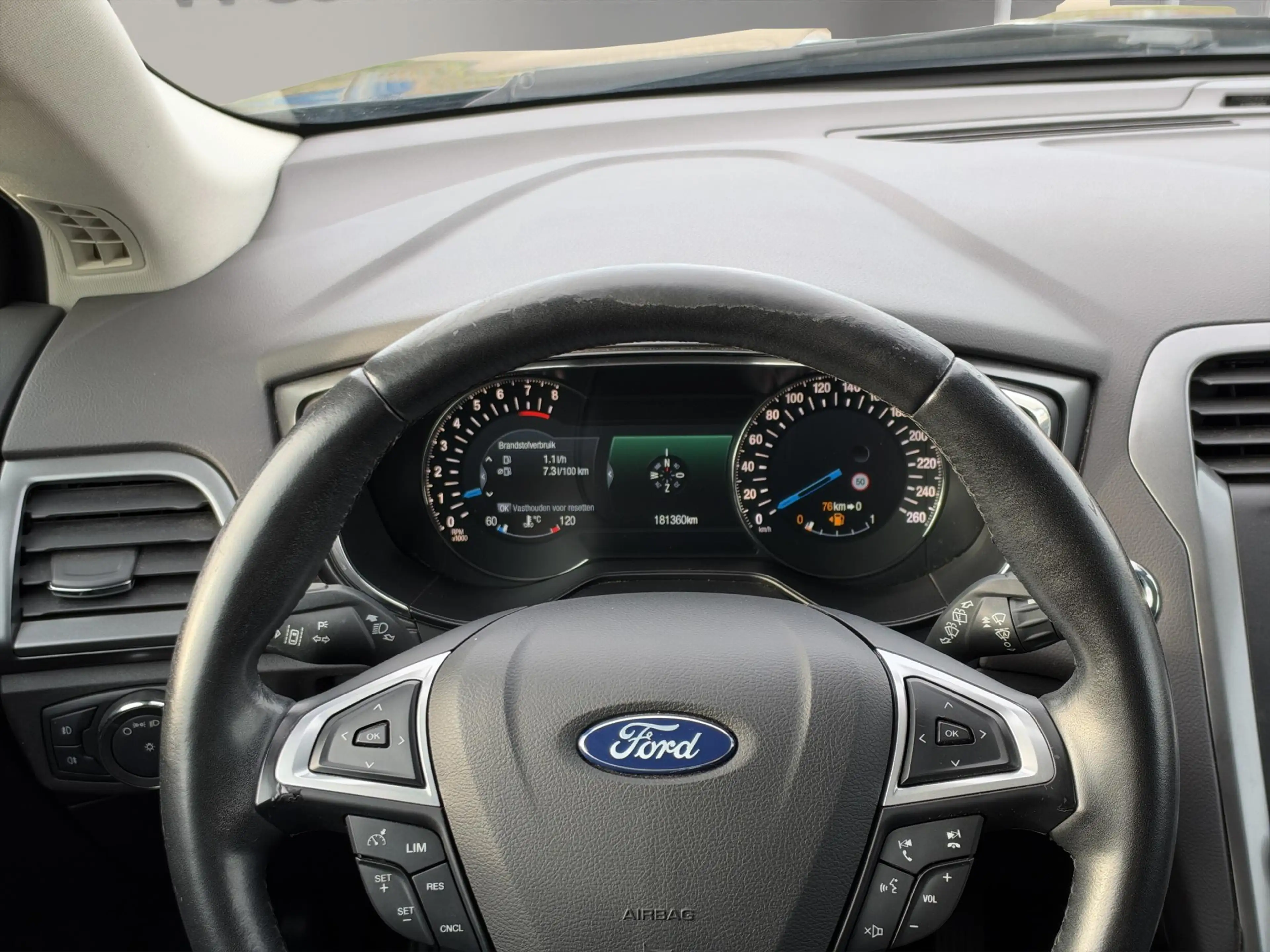 Ford Mondeo Wagon 1.5 Titanium Keyless PDC Clima — photo 22