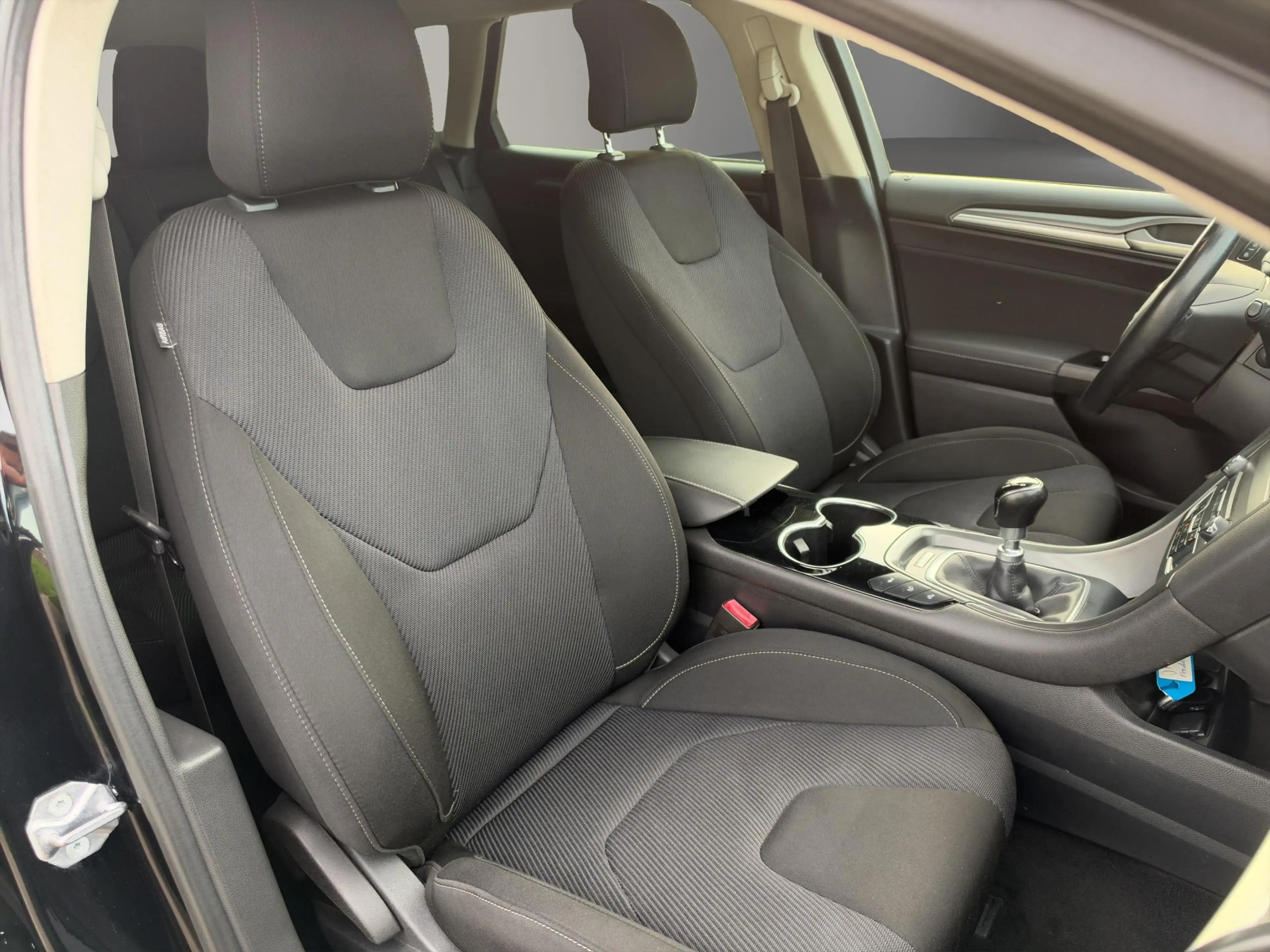 Ford Mondeo Wagon 1.5 Titanium Keyless PDC Clima — photo 16