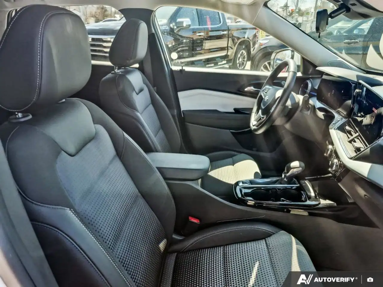 Chevrolet Trax снимка Chevrolet Trax