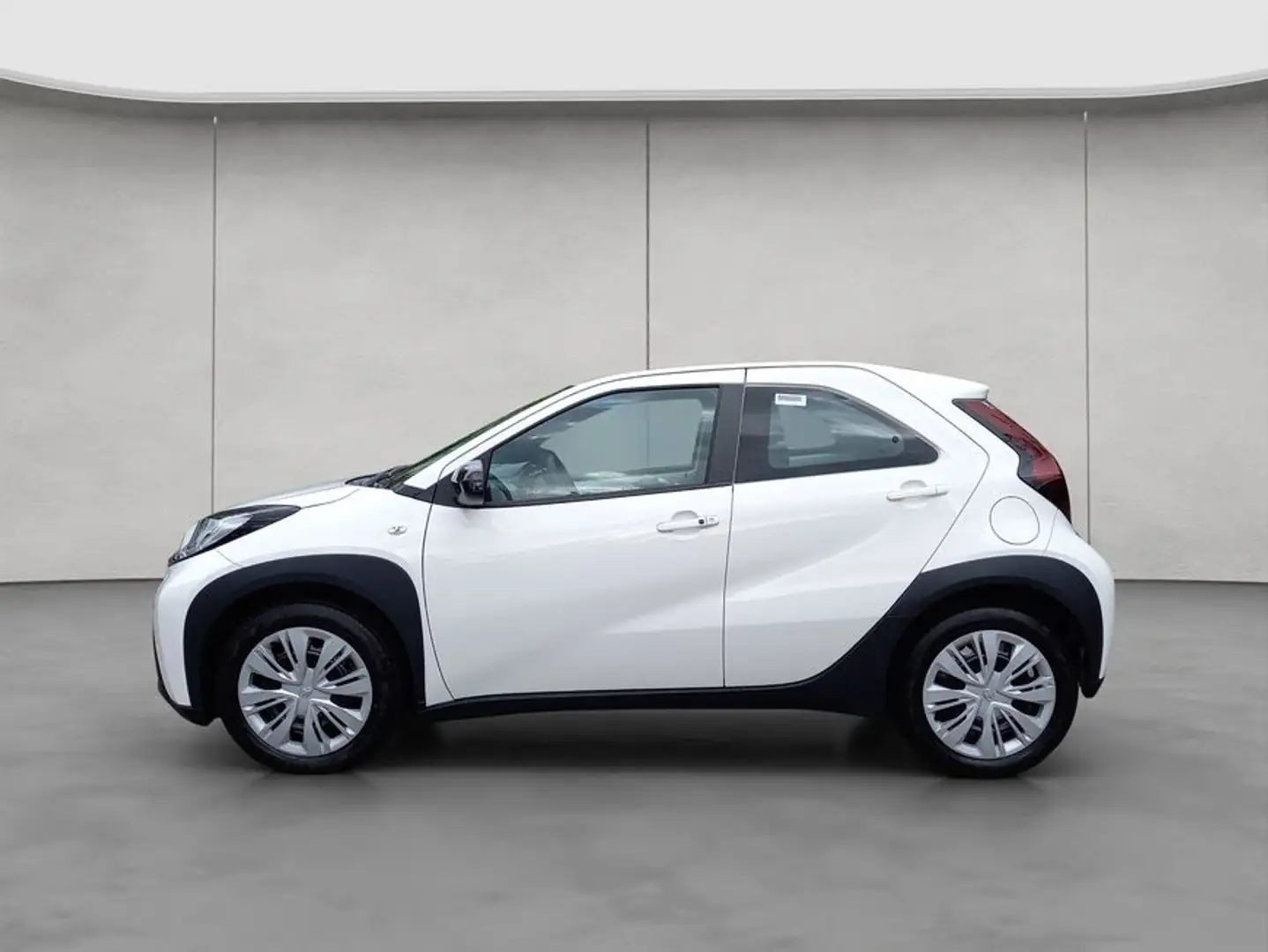 Toyota Aygo X X Business Edition Komfort Paket Weiß - 2