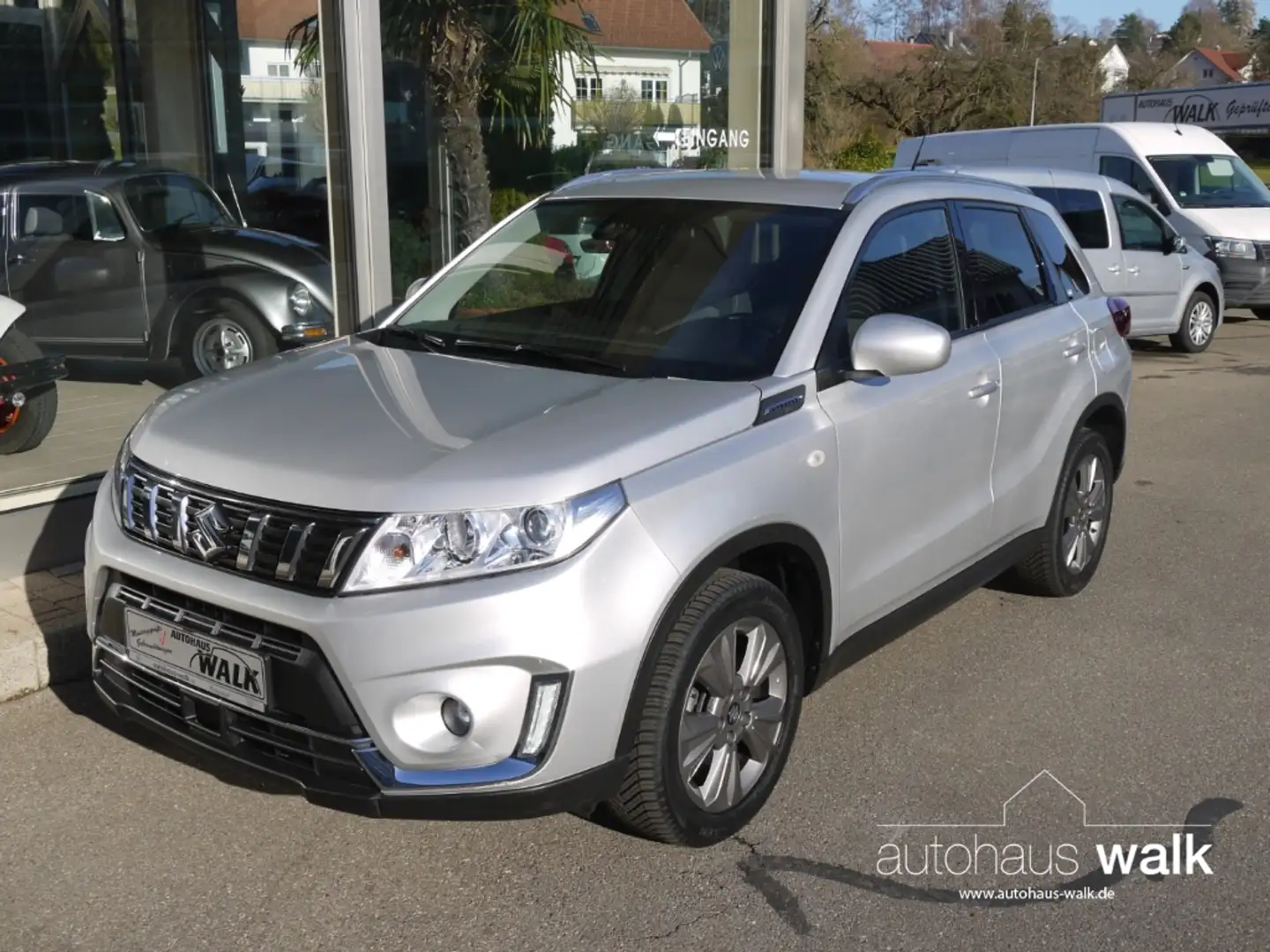 Suzuki Vitara 1.4 Comfort+ 4x4 AHK RFK ACC App Silber - 2