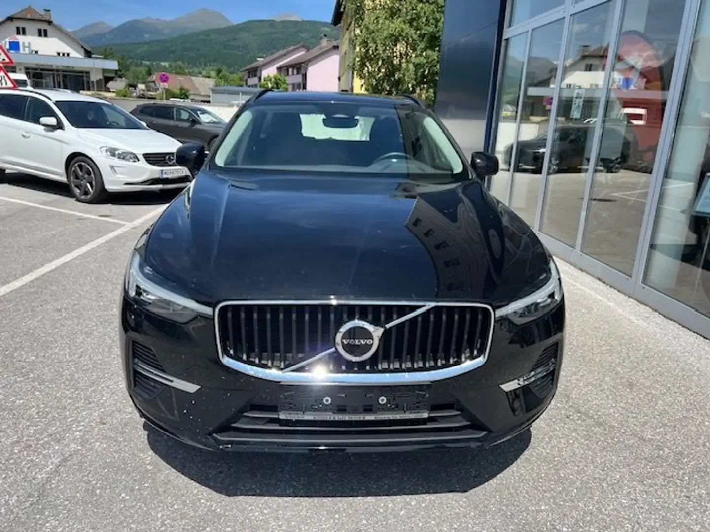 Volvo XC60 B4 Core AWD Geartronic *50.000km* Diesel Allrad Noir - 2