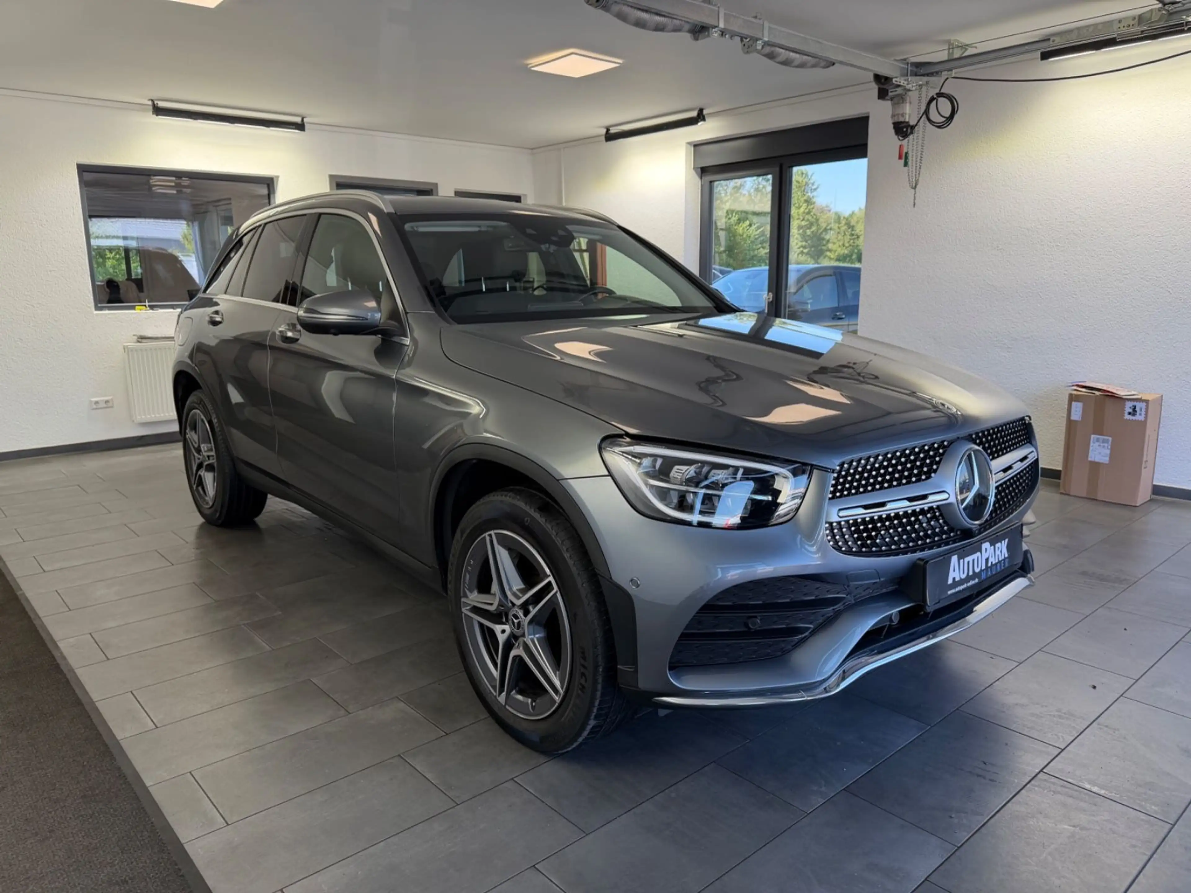 Mercedes-Benz GLC 300 de 4M AMG | DISTRONIC | 360° | AHK — photo 4