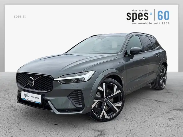 Volvo XC60 Ultra, T6 AWD Plug-in Hybrid, Elektrisch/Benzin, Dark Ansicht 2