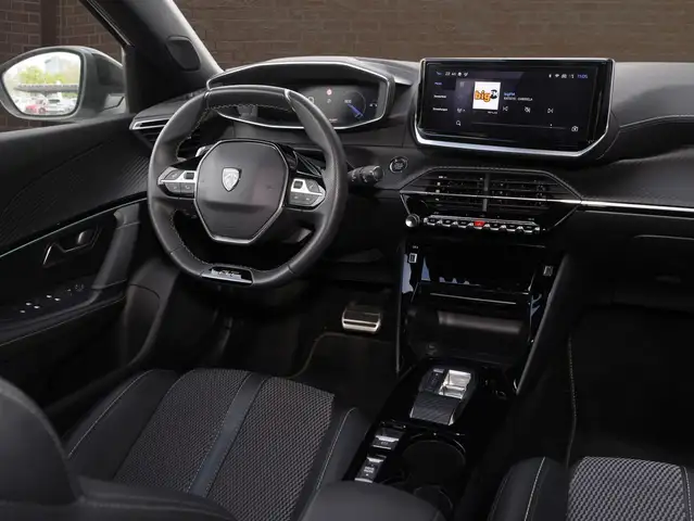 Peugeot 2008 view 13